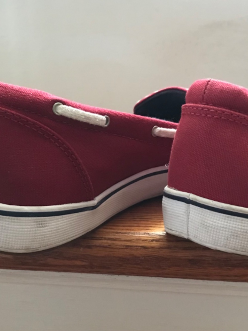 Grasshoppers 7 7.5M Women's Red & White Slip-On Keds style Boat Shoes Clean! - Picture 9 of 11